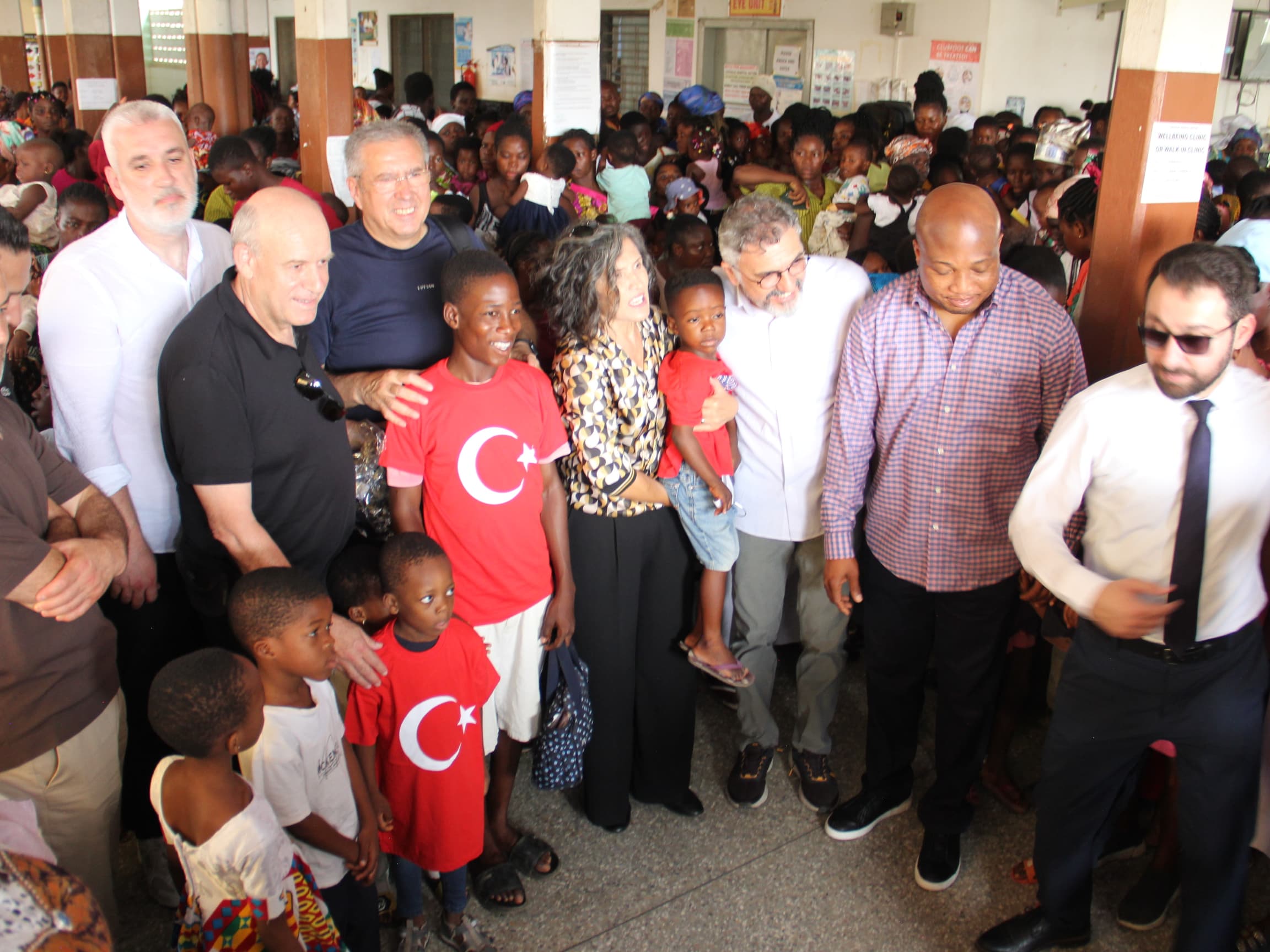 Minister's arrival at the hospital